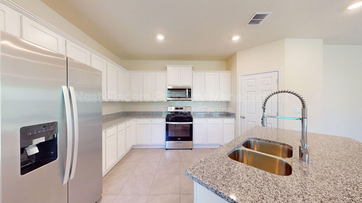 Foto principal - 683 Coastline Wy