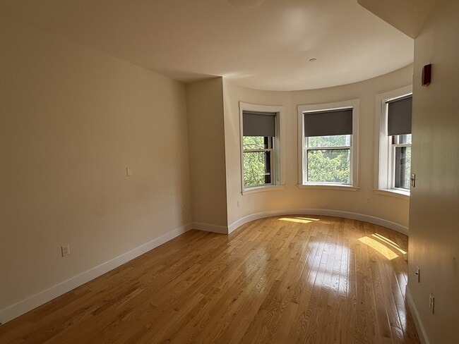Photo - 367 Harvard St Townhome