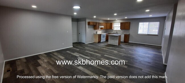 Foto del edificio - 943 E 13th St