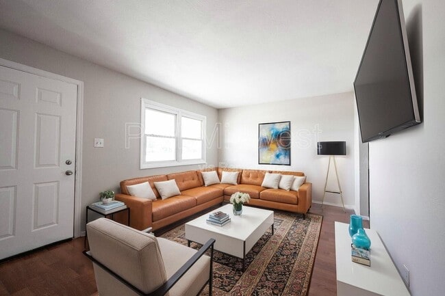 Building Photo - 4881 300W