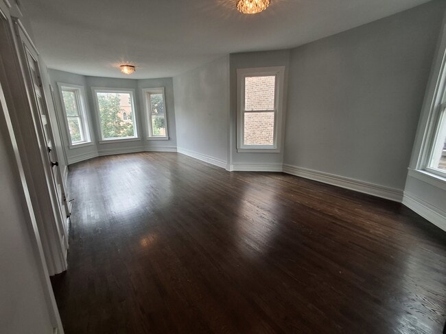 Building Photo - 2641 W Altgeld St