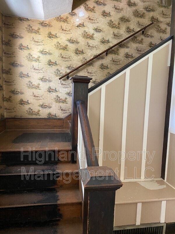 Building Photo - 945 NE Monroe St