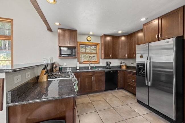 Photo - 320 Valley View Dr House