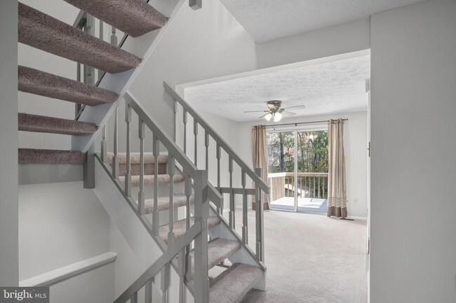 Building Photo - 3648 Woodhaven Ct