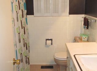 baño - 4401 Northwest 55th Street