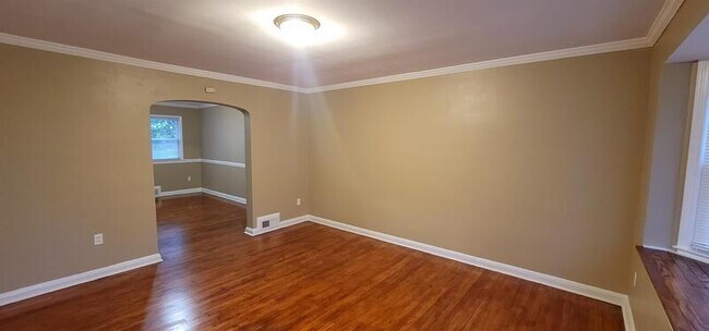 Foto del edificio - 5928 Hillen Rd