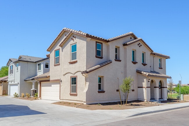 2 CAR GARAGE - 16275 W La Ventilla Way