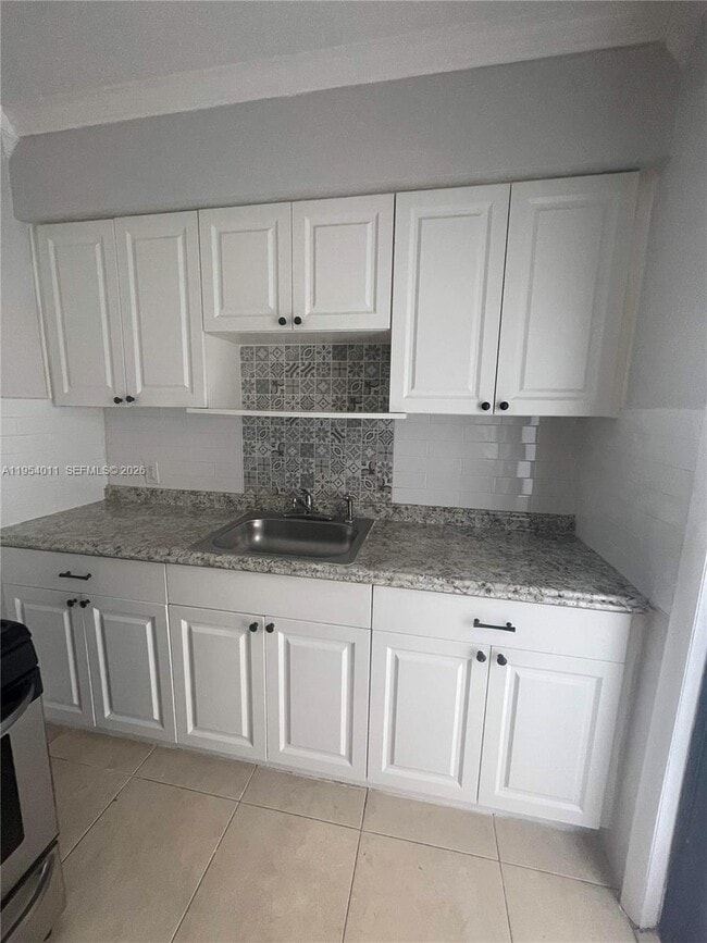 Foto del edificio - 790 NE 122nd St