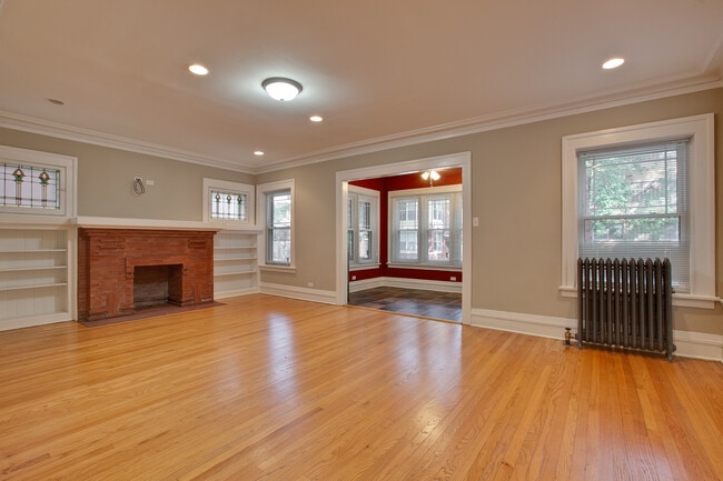 Building Photo - 855 W Margate Ter