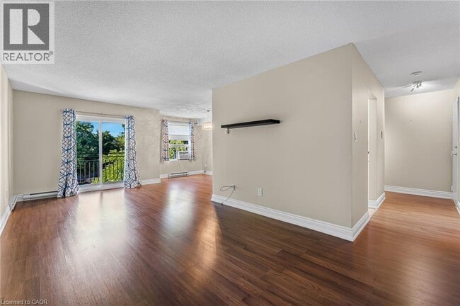 Building Photo - 4209 Hixon St