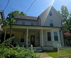 Building Photo - 145 W Main St