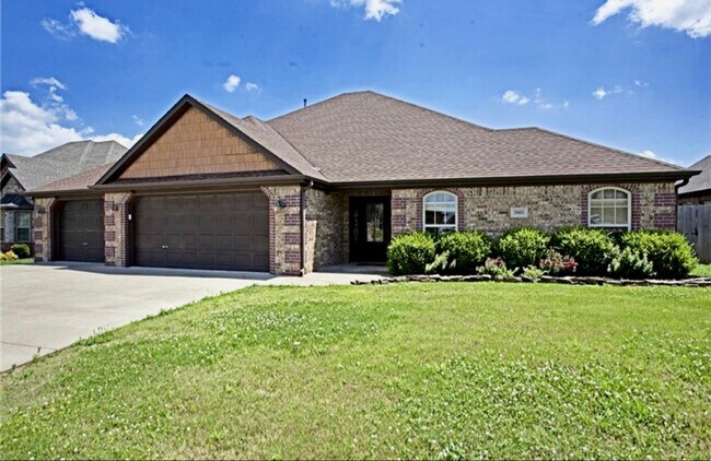 Foto del edificio - 2605 SW Joshua Ave