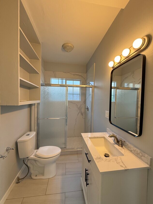 Primary Photo - 396 N 17th St
