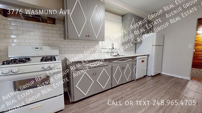 Foto del edificio - 3776 Wasmund Ave