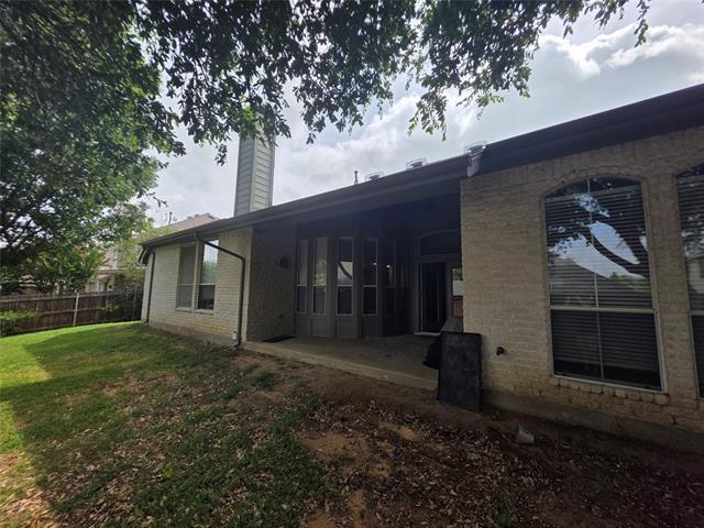 Foto del edificio - 2717 Cliffwood Dr