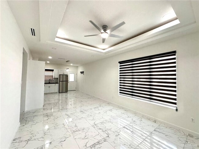 Building Photo - 13 San Andres