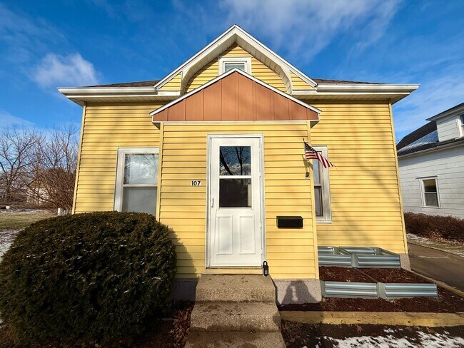 Foto del edificio - 2-Bed House in Reinbeck
