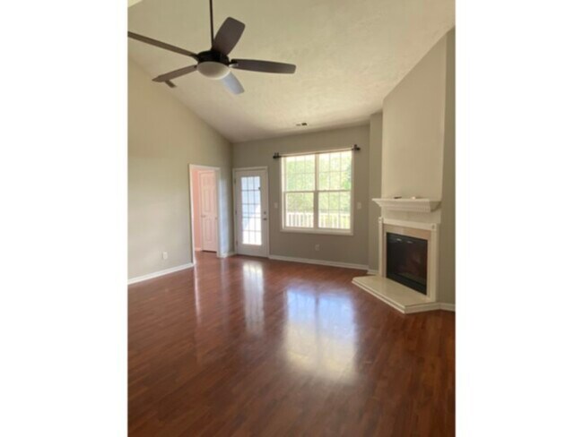Foto del edificio - 3140-202 Wisteria Lane, Fayetteville, NC 2...