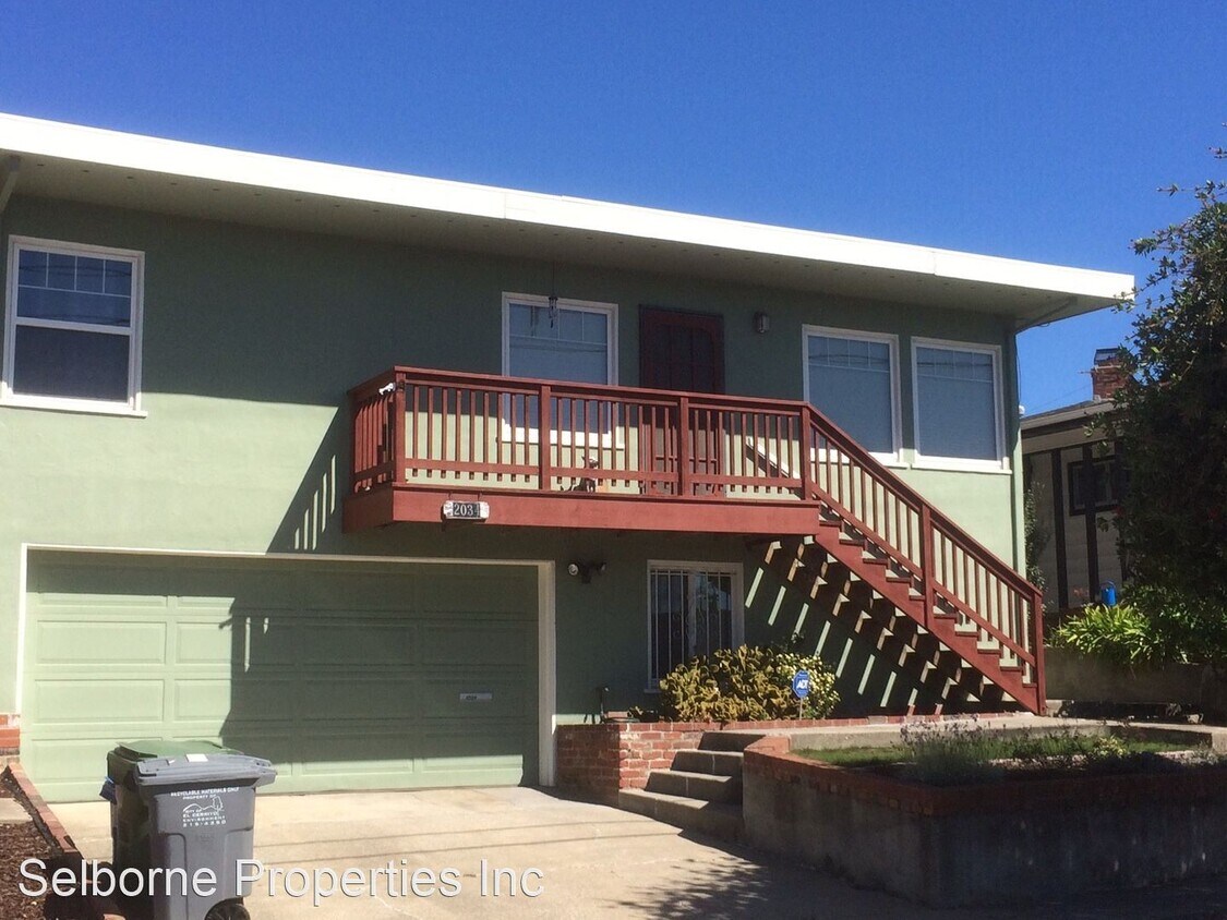 Primary Photo - 2 br, 2 bath House - 2034 Junction Ave