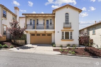 Building Photo - 4659 Cielo Cir