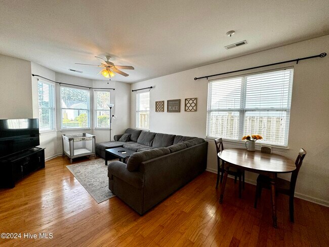 Building Photo - 9440 Night Harbor Dr