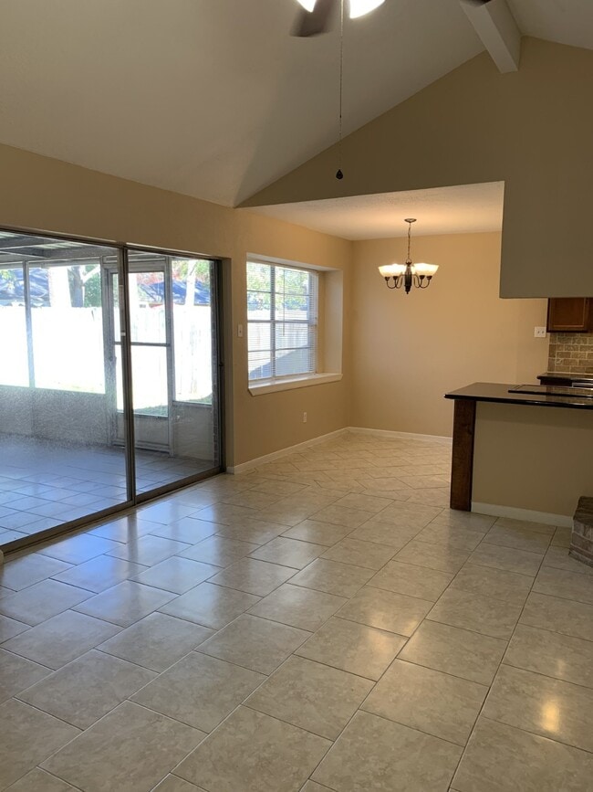 Building Photo - 6923 Fox Knoll Ln