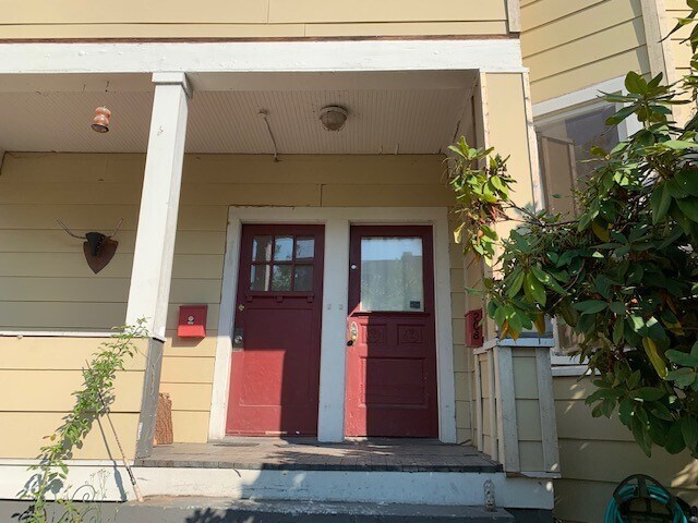Foto del edificio - 208 10th Ave