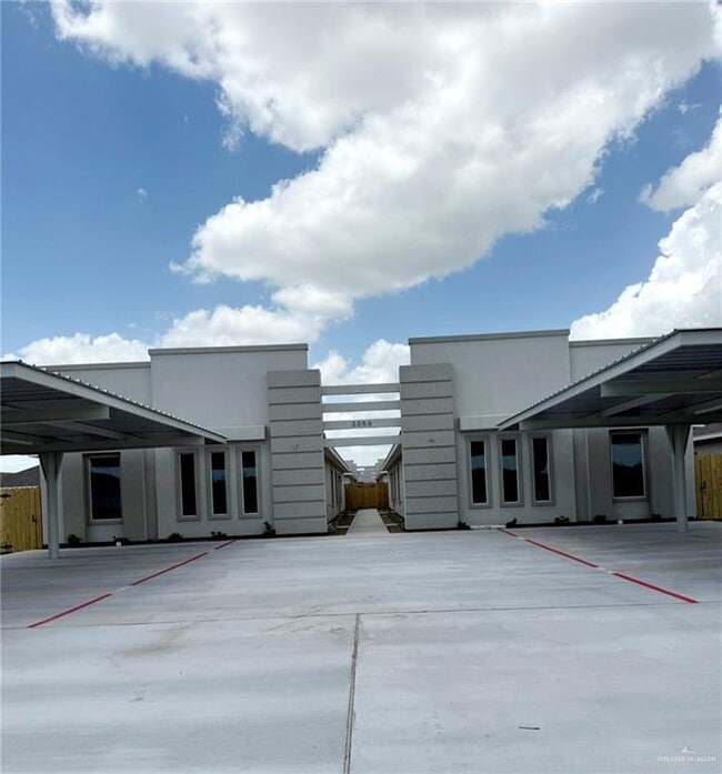Building Photo - 3056 Stark Rd