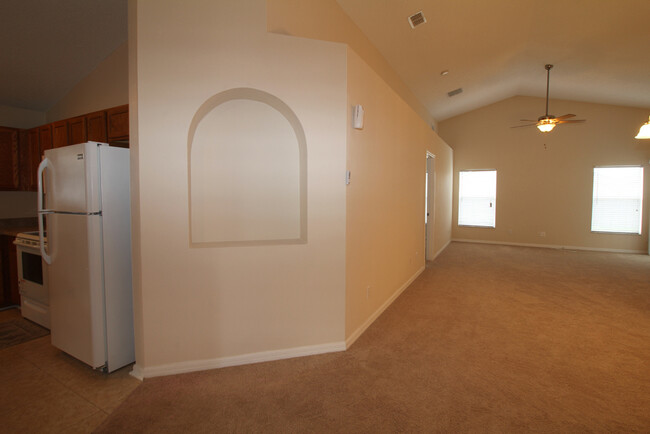 Building Photo - Great 3/2 in Estates of Lake Charles