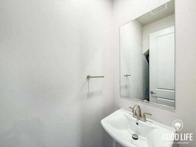 Foto del edificio - 9194 Connolly Ln