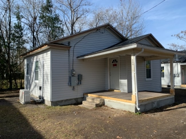 Building Photo - 554 Miller Pl