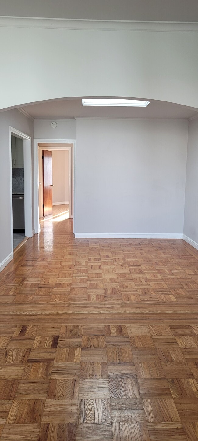 Building Photo - 257 Rome St