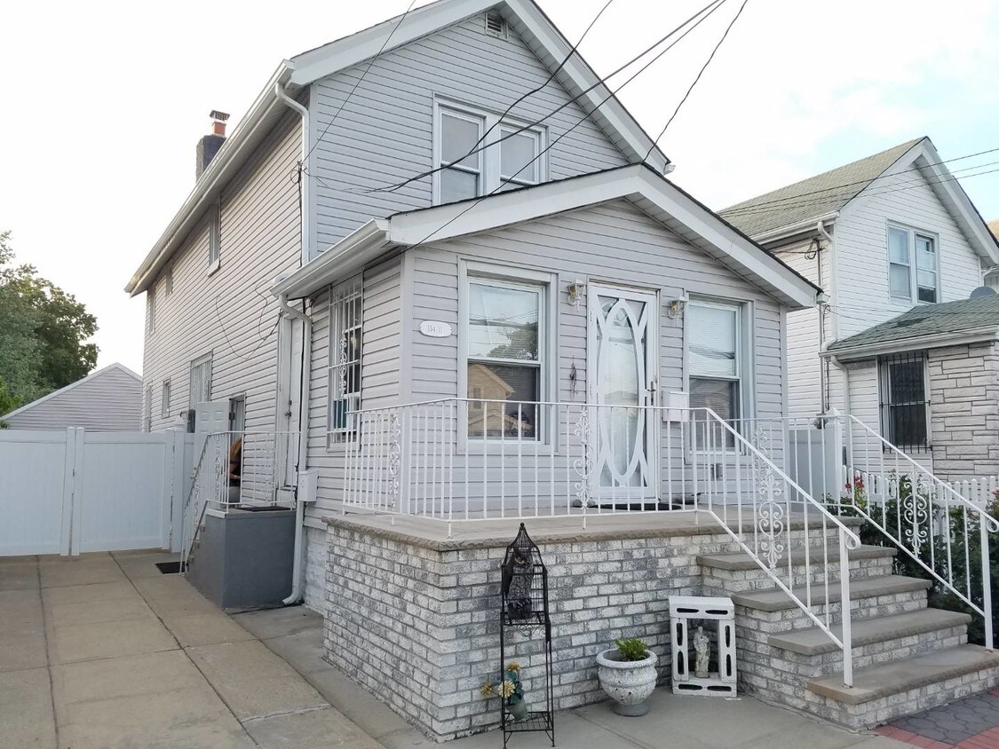Primary Photo - 134-11 115th Ave