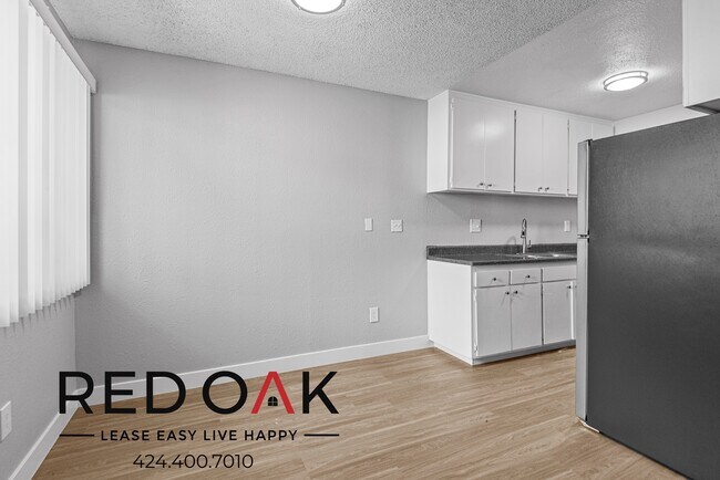 Foto del edificio - 13325 Heacock St