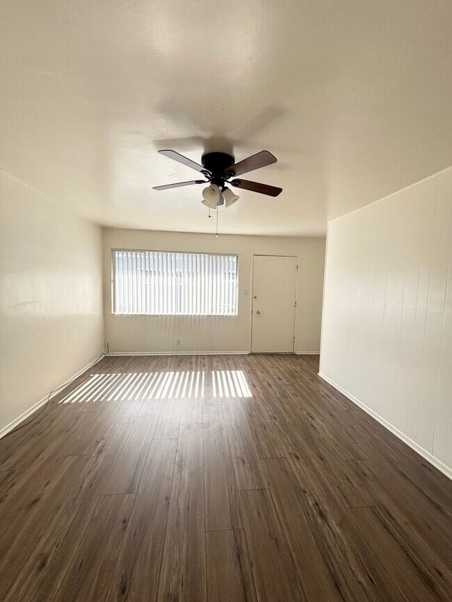 Foto del edificio - C130