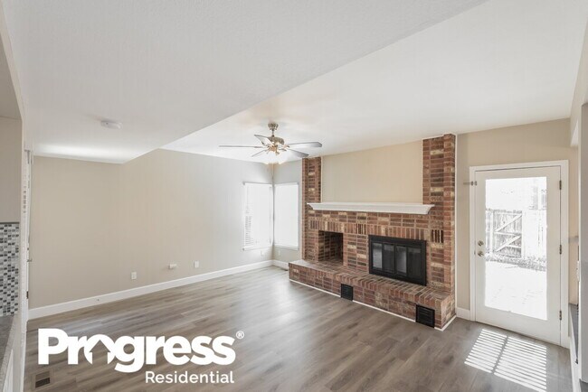 Building Photo - 15092 E Chenango Ave