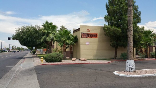 Glendale Manor Apartment for Rent in Glendale, AZ