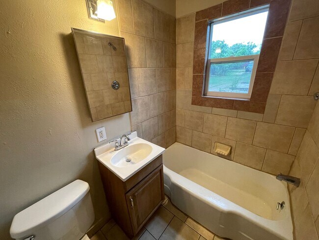 Building Photo - Downtown Living with a Massive Yard