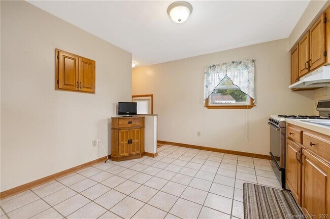 Kitchen - 159 8th St