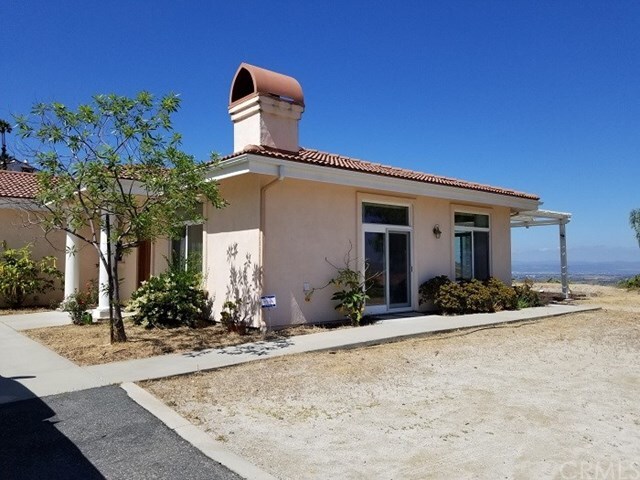 Foto del edificio - 41500 Chaparral Dr
