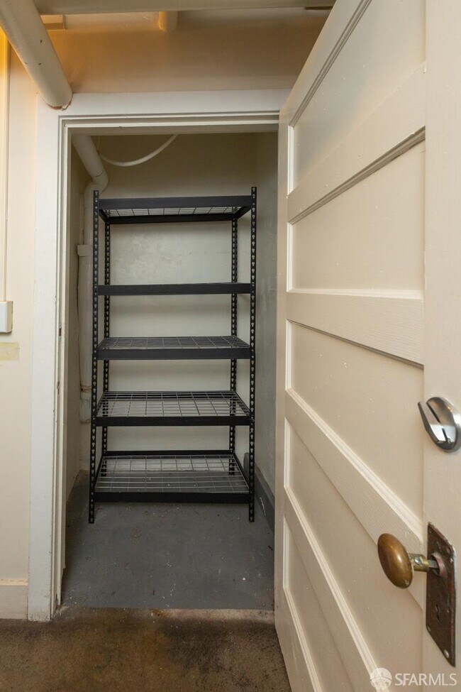 Foto del edificio - 1298 Sacramento St