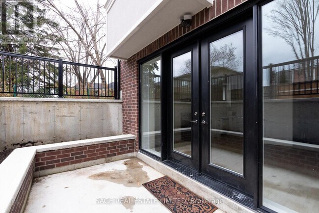 Photo du bâtiment - 185 Fairholme Ave