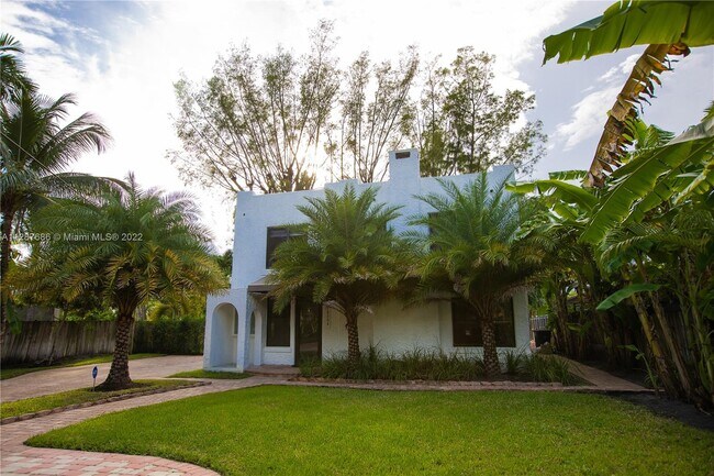 Foto del edificio - 12534  Griffing Blvd   North Miami Fl 33161