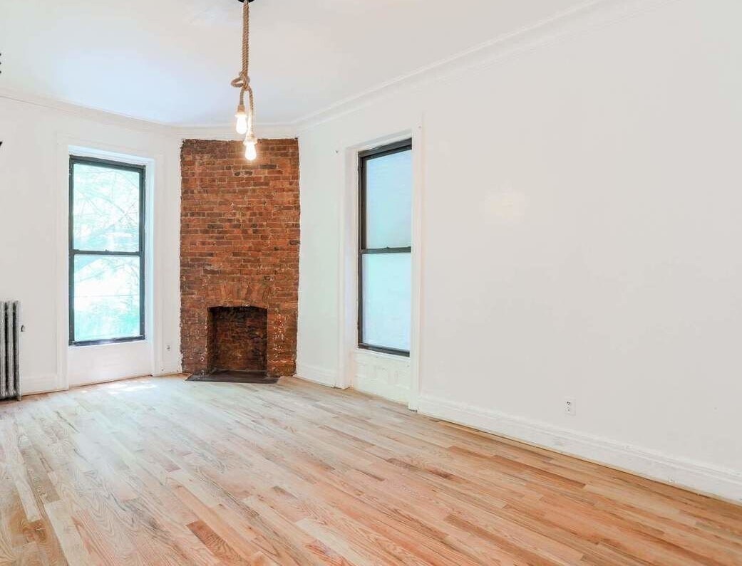 Primary Photo - 356 Lafayette Ave