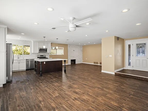 Primary Photo - 24843 Mosquero Ln