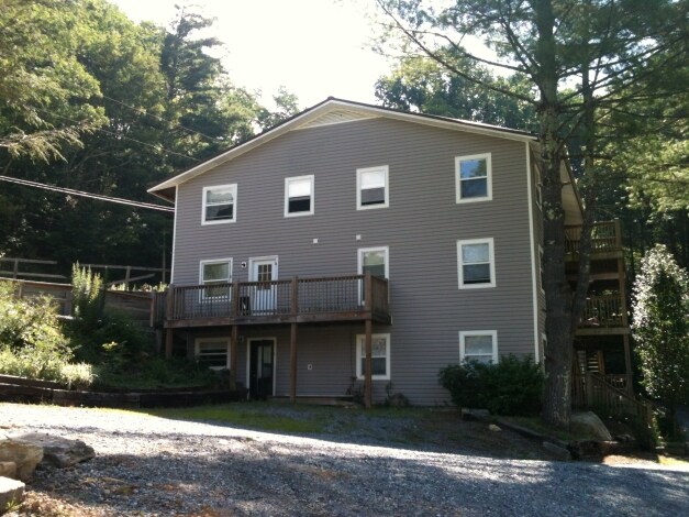 740 742 Beech Mountain Pky Banner Elk Nc 28604 Apartments