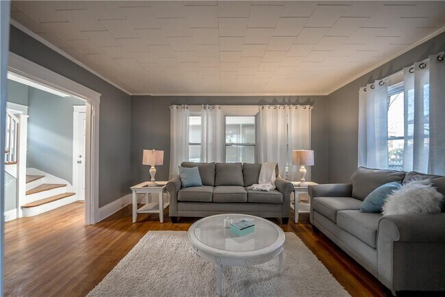 Foto del edificio - 180 Warwick Ave