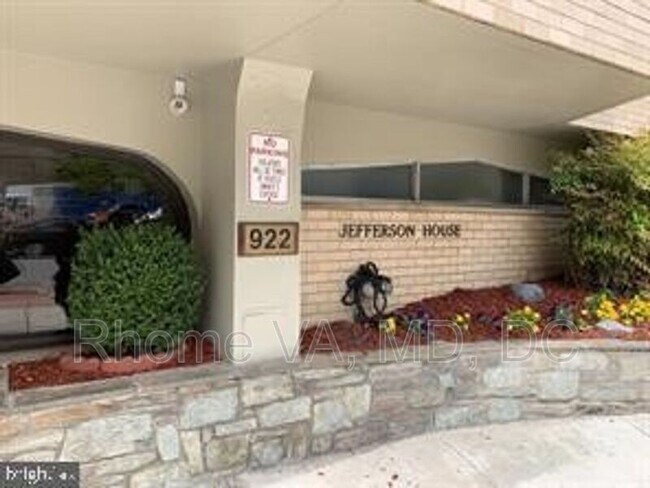 Foto del edificio - 922 24th St NW