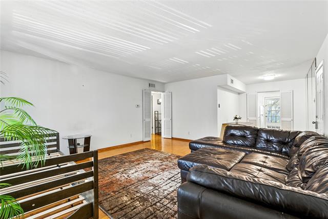 Foto del edificio - 12888 Montfort Dr