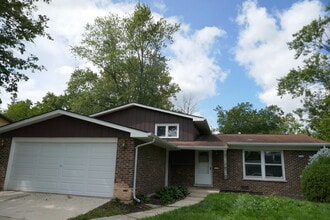 Building Photo - 22750 Valley Dr